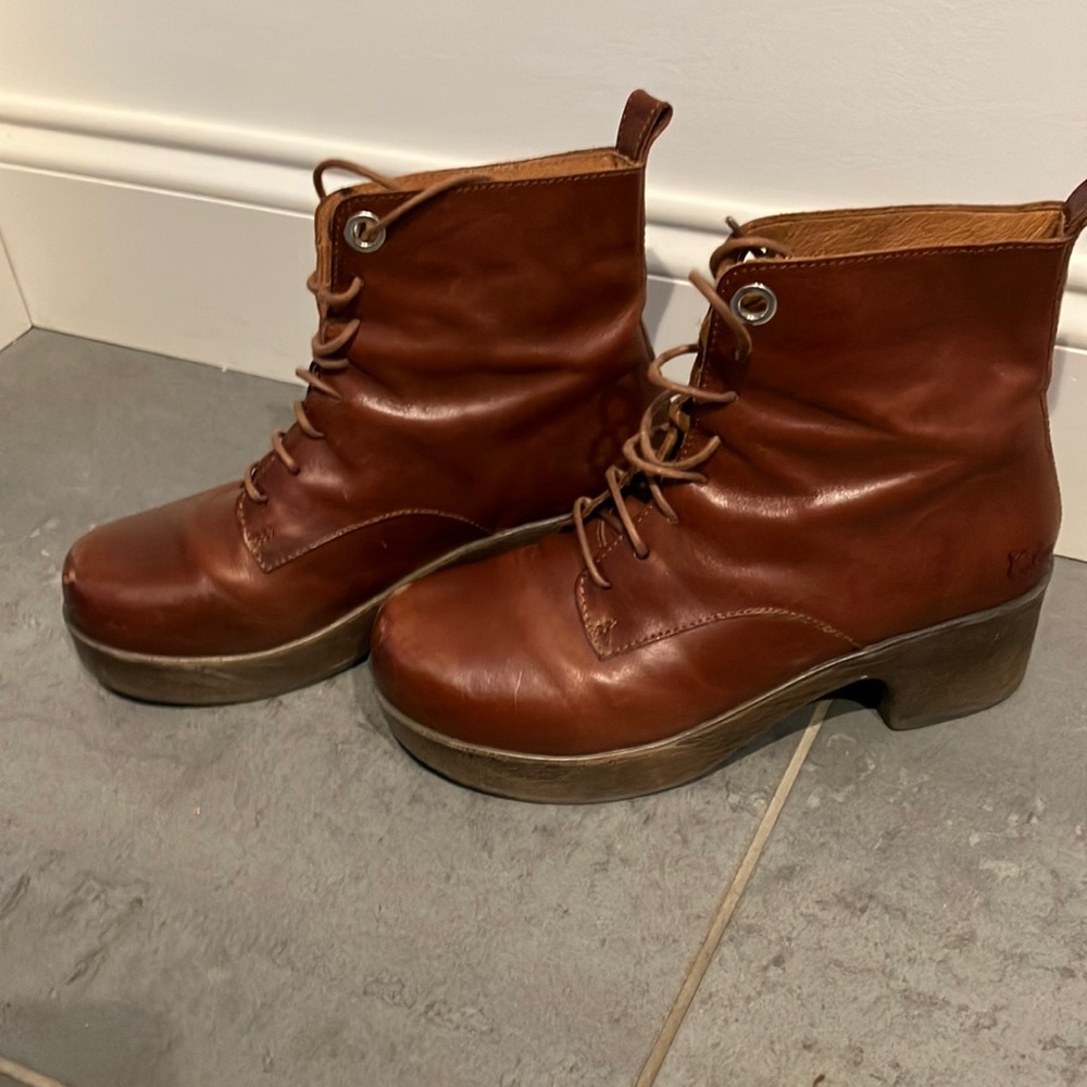 Calou women’s boots size 8/39